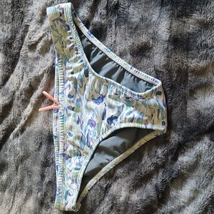 Jolyn medium bottoms - Whales EUC